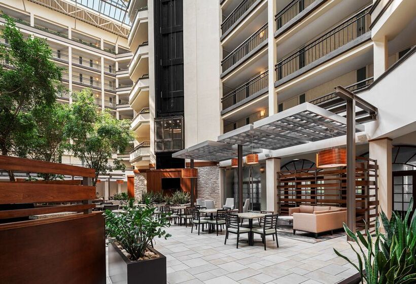 هتل Embassy Suites By Hilton Nashville Airport