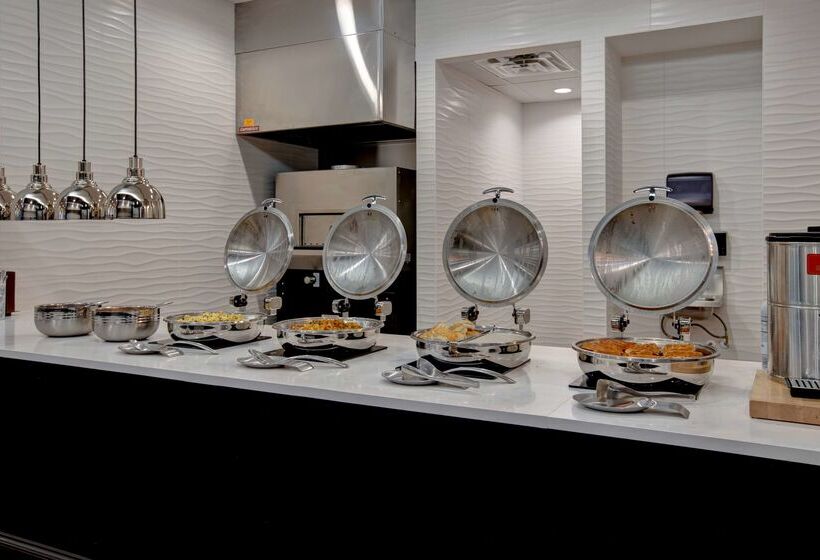 فندق Embassy Suites By Hilton Oklahoma City Northwest