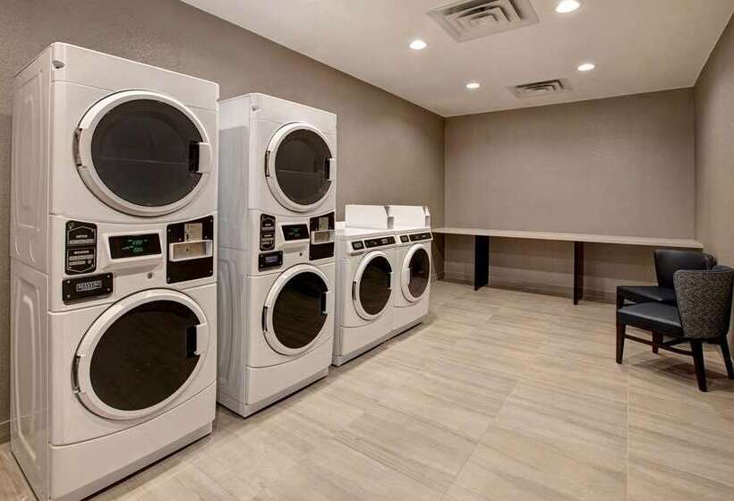 فندق Embassy Suites By Hilton Oklahoma City Northwest