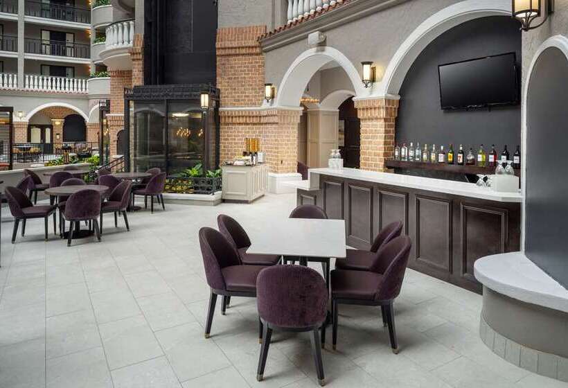 בית מלון כפרי Embassy Suites By Hilton Orlando North