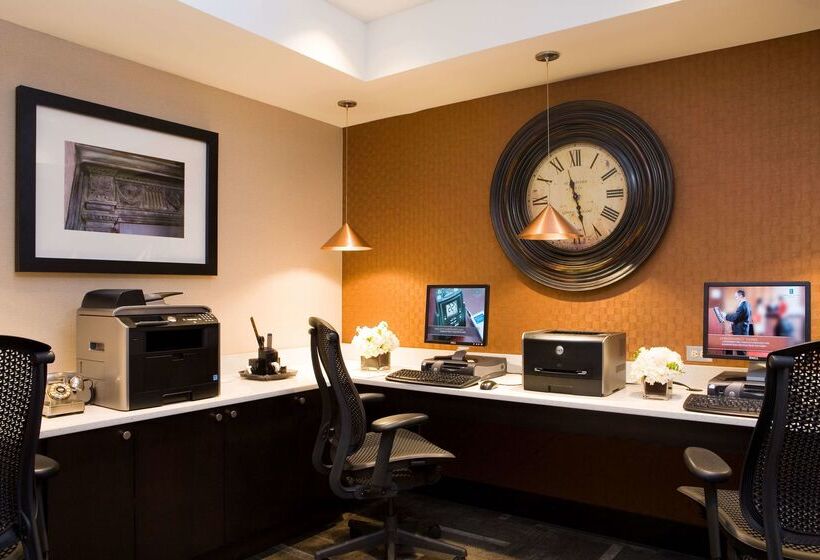 酒店 Embassy Suites By Hilton Portland Maine