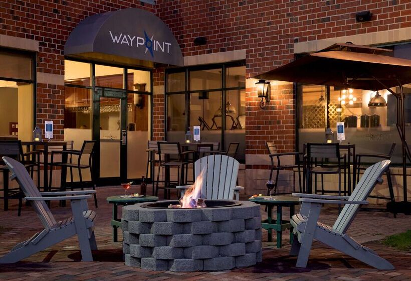 Отель Embassy Suites By Hilton Portland Maine