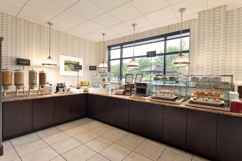 Отель Embassy Suites By Hilton Portland Maine