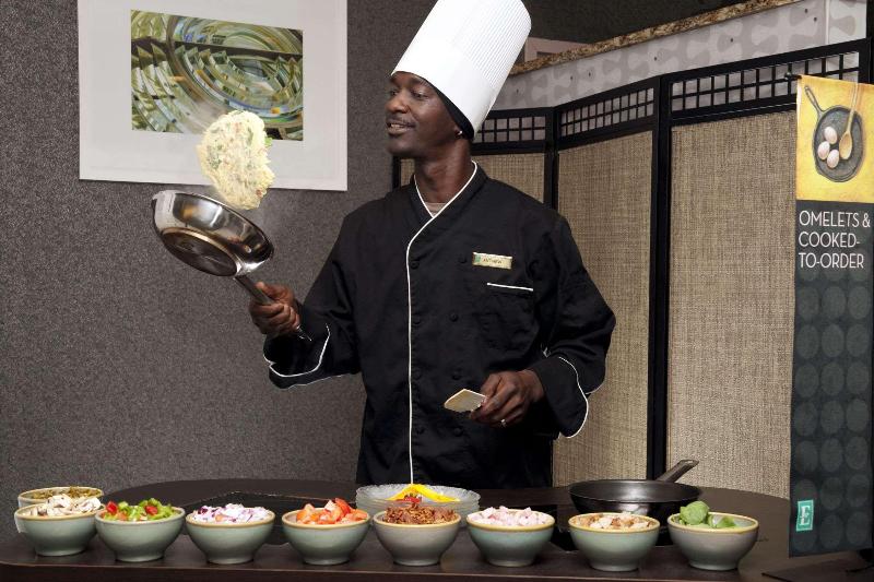 Отель Embassy Suites By Hilton Portland Maine