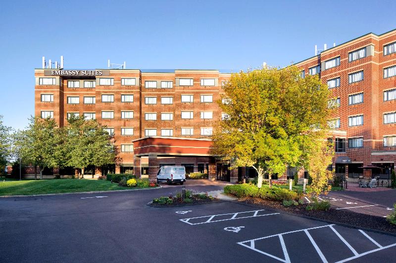 Отель Embassy Suites By Hilton Portland Maine