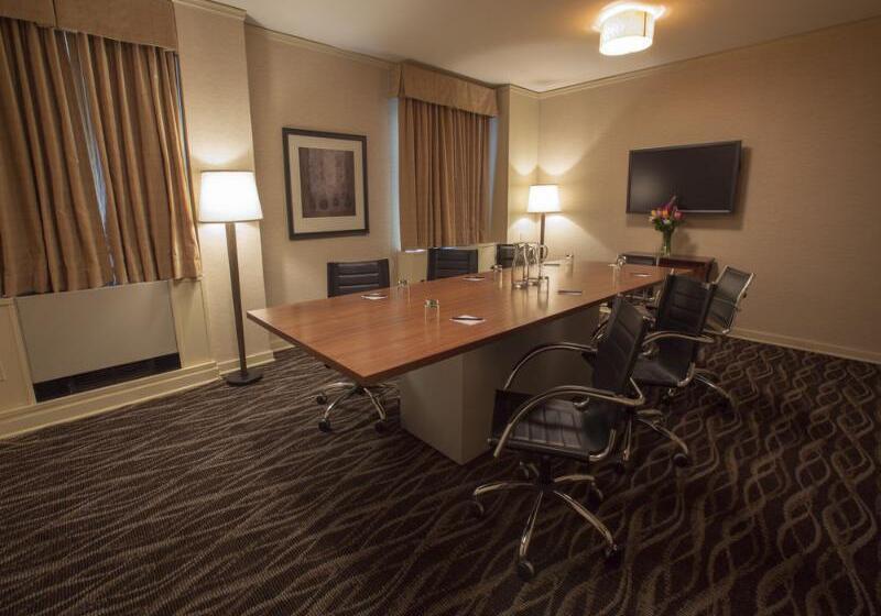 Executive Hotel Pacific