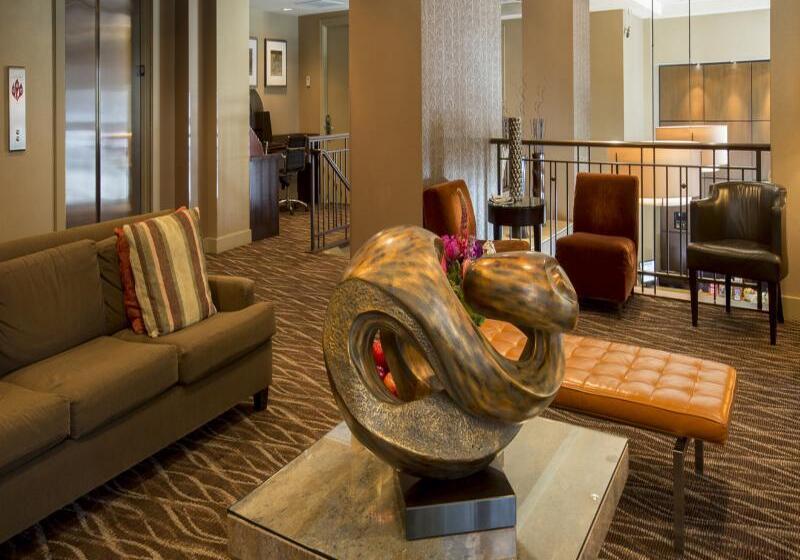 Executive Hotel Pacific