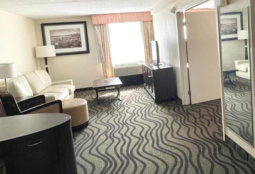 Fairbridge Hotel Cleveland East