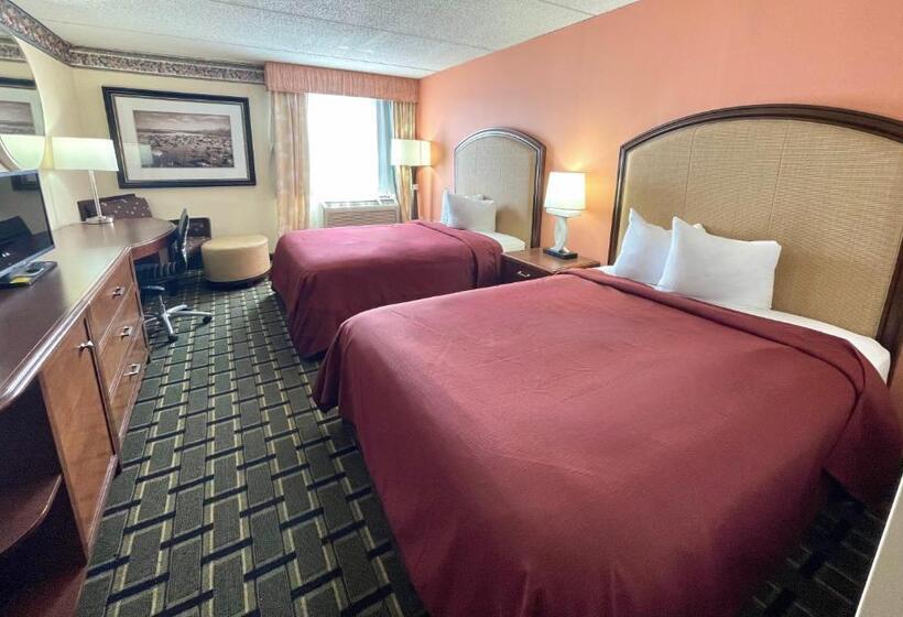 Fairbridge Hotel Cleveland East