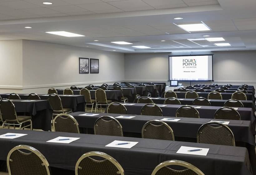 هتل Four Points By Sheraton Milwaukee Airport