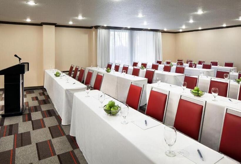 فندق Courtyard San Jose Airport