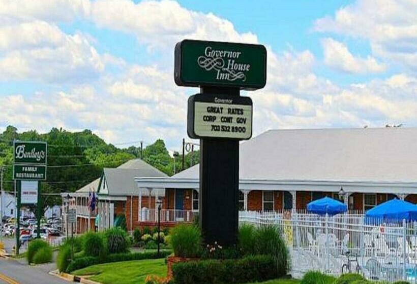 בית מלון כפרי Governor House Inn Arlington/falls Church