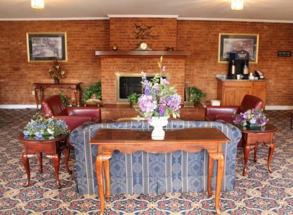 בית מלון כפרי Governor House Inn Arlington/falls Church