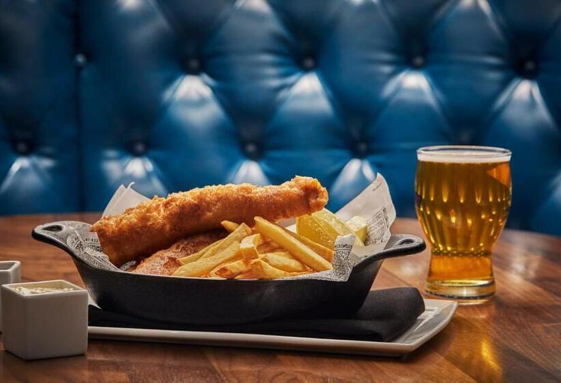 هتل Graduate By Hilton Minneapolis