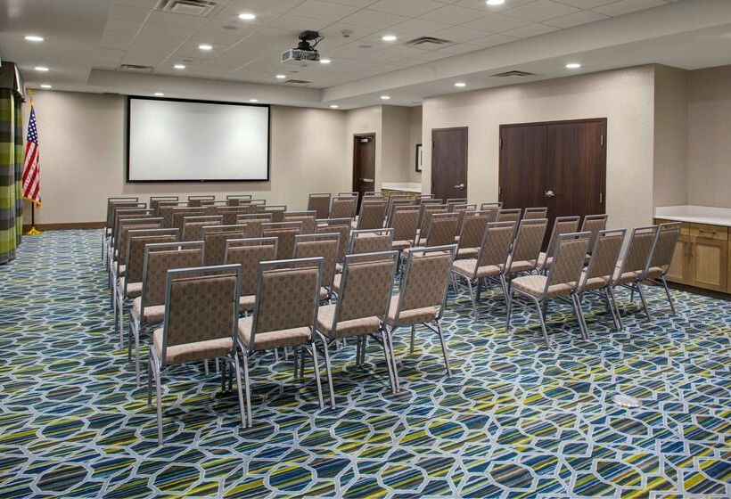 호텔 Hampton Inn & Suites Syracuse North Airport Area