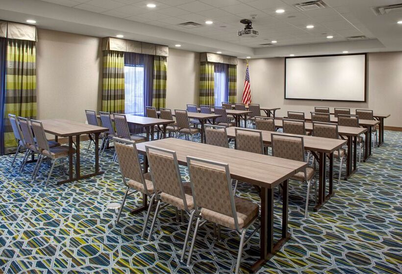 호텔 Hampton Inn & Suites Syracuse North Airport Area