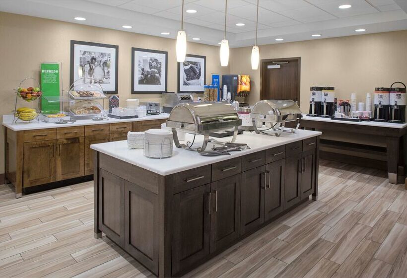 호텔 Hampton Inn & Suites Syracuse North Airport Area