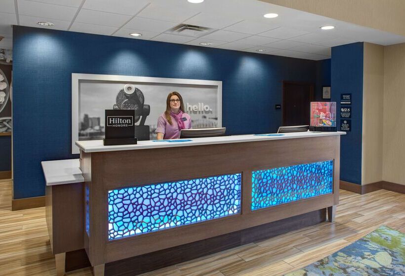 호텔 Hampton Inn & Suites Syracuse North Airport Area
