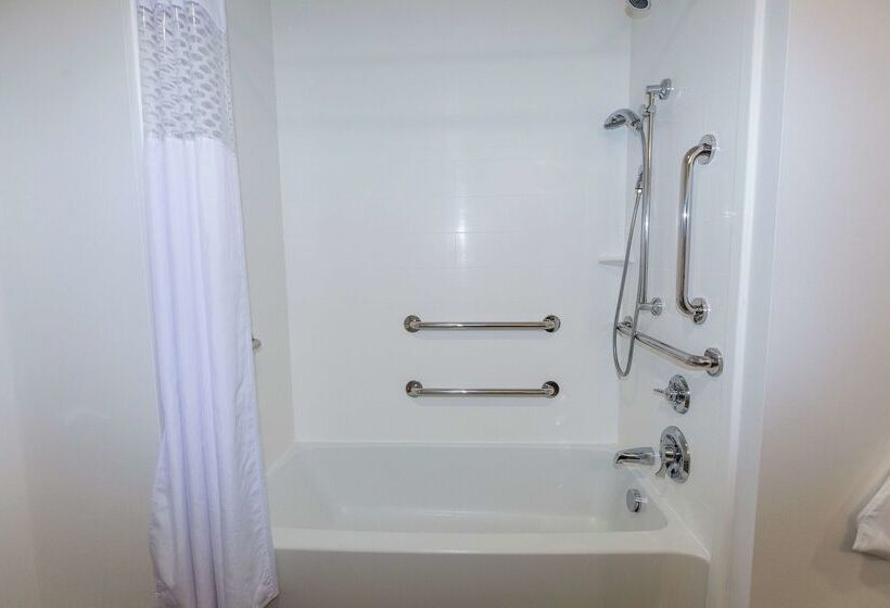 호텔 Hampton Inn & Suites Syracuse North Airport Area