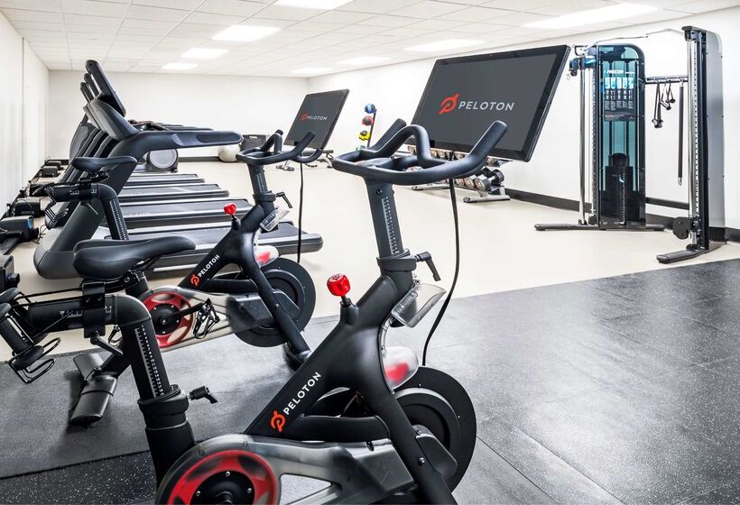 酒店 Hilton Appleton Paper Valley