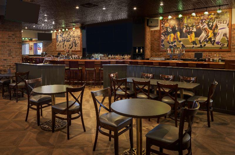 酒店 Hilton Appleton Paper Valley