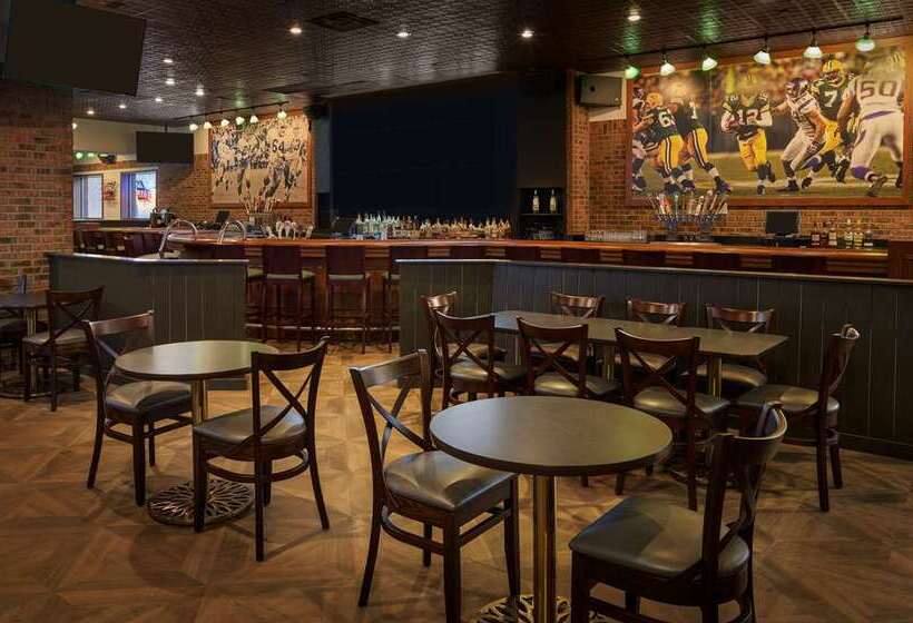 酒店 Hilton Appleton Paper Valley