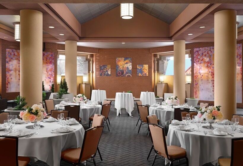 酒店 Hilton Arlington