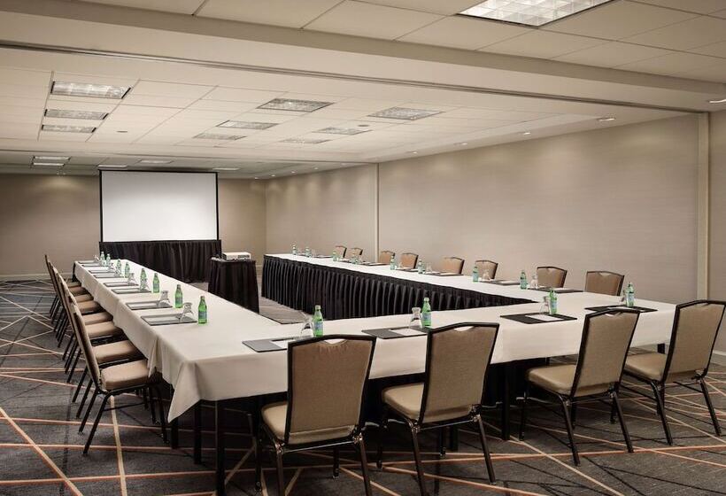 酒店 Hilton Arlington