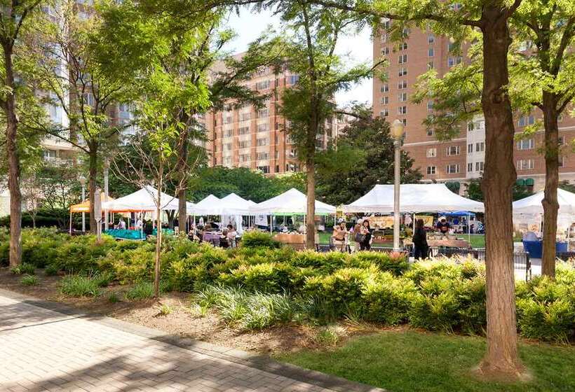 酒店 Hilton Arlington