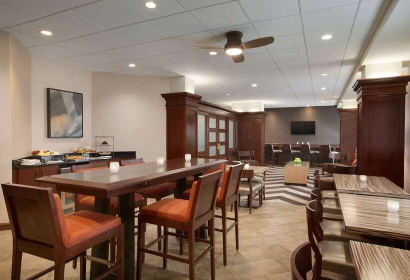 酒店 Hilton Arlington