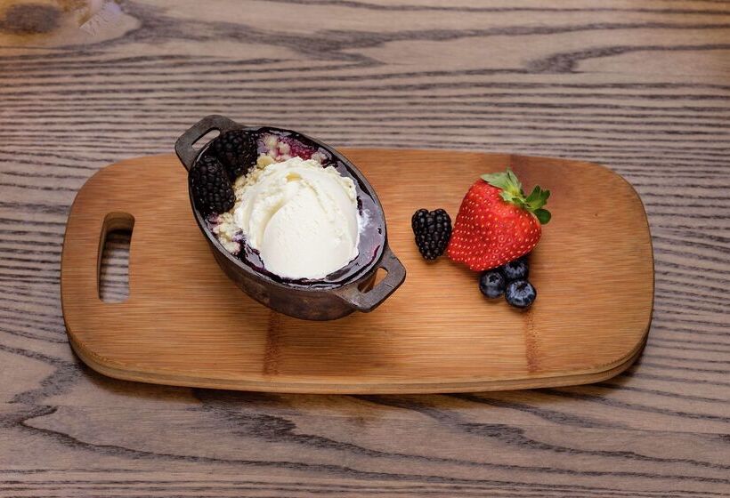 هتل Hilton Birmingham Downtown At Uab