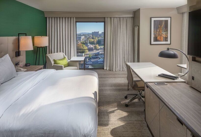 هتل Hilton Birmingham Downtown At Uab