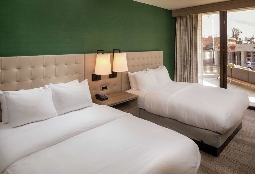 هتل Hilton Birmingham Downtown At Uab