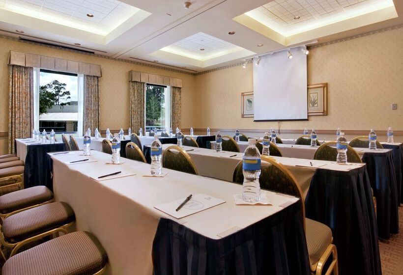 فندق Hilton Boca Raton Suites