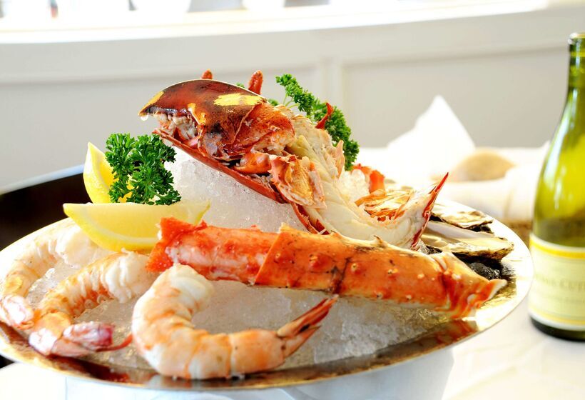 فندق Hilton Boca Raton Suites