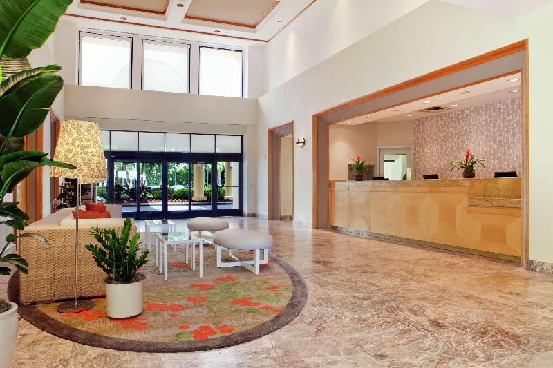 فندق Hilton Boca Raton Suites