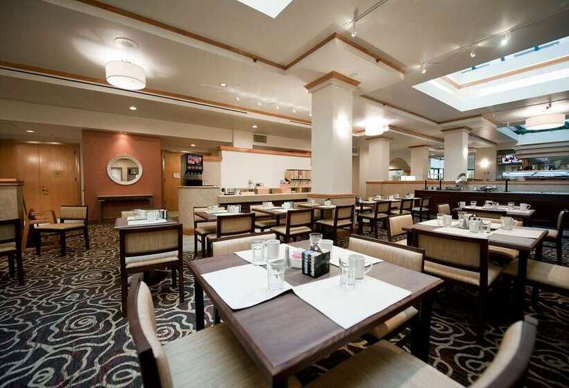 فندق Hilton Boca Raton Suites