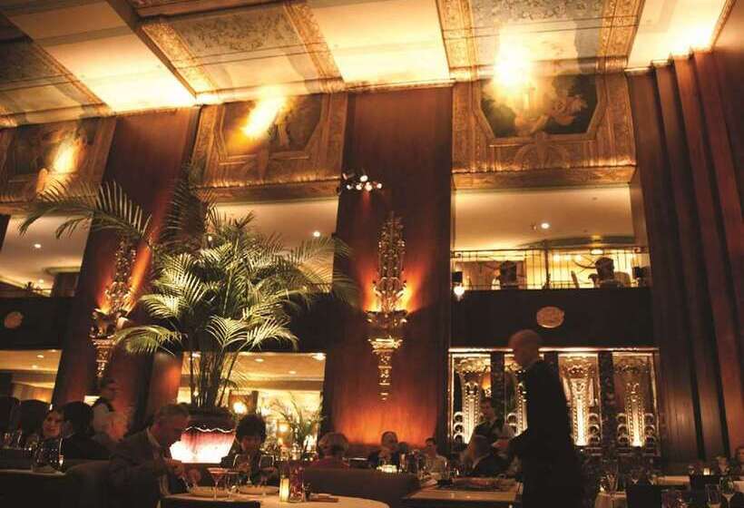 בית מלון כפרי Hilton Cincinnati Netherland Plaza