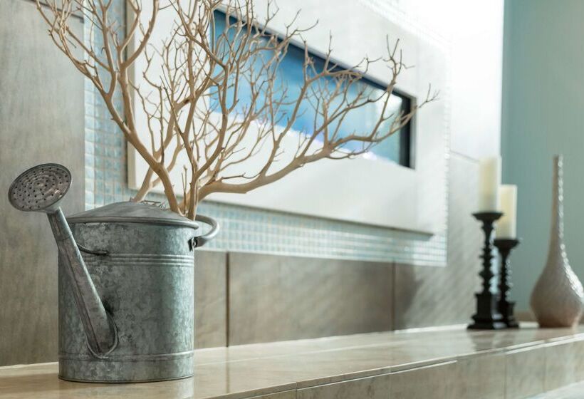 فندق Hilton Garden Inn Key West / The Keys Collection