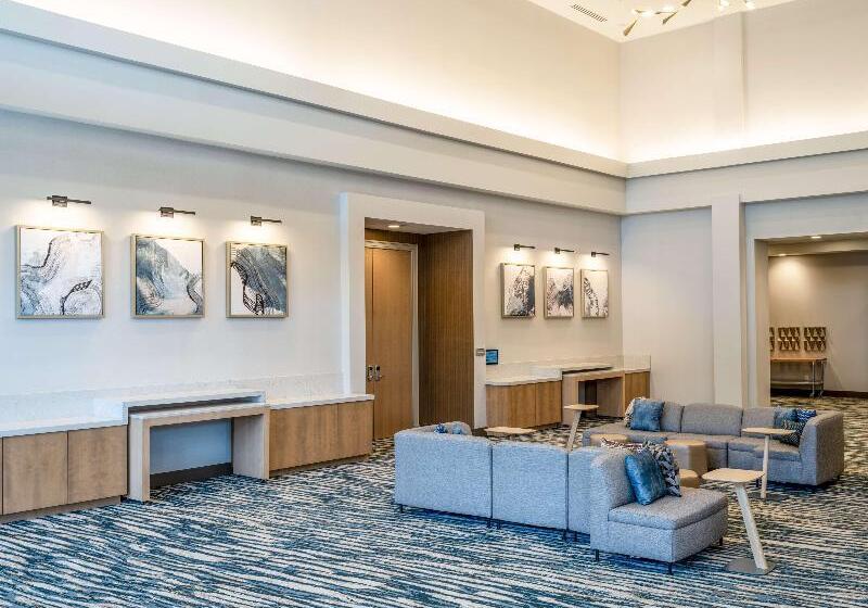 ホテル Hilton Garden Inn Toledo Downtown