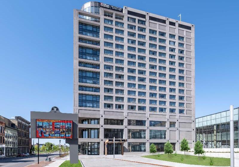 ホテル Hilton Garden Inn Toledo Downtown