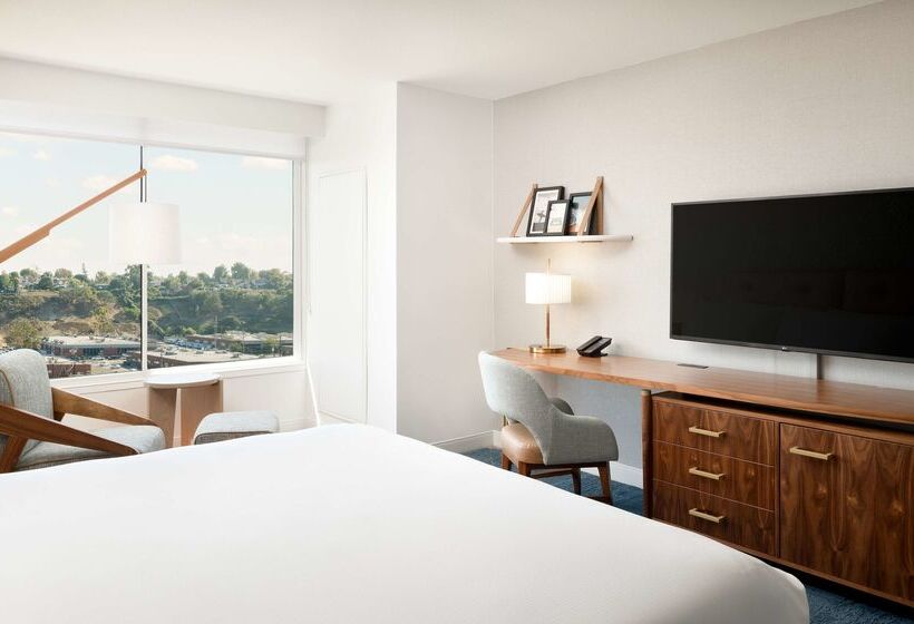 בית מלון כפרי Hilton Los Angeles Culver City