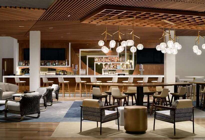 בית מלון כפרי Hilton Los Angeles Culver City