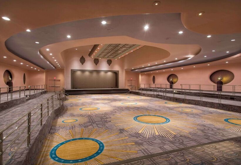 בית מלון כפרי Hilton Cincinnati Netherland Plaza