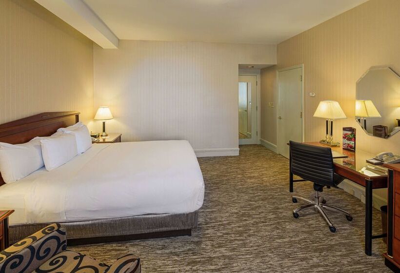 בית מלון כפרי Hilton Cincinnati Netherland Plaza