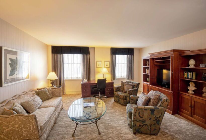 בית מלון כפרי Hilton Cincinnati Netherland Plaza