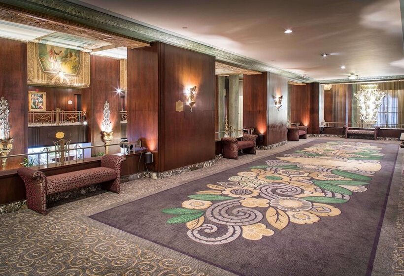 בית מלון כפרי Hilton Cincinnati Netherland Plaza