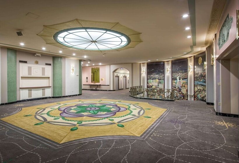 בית מלון כפרי Hilton Cincinnati Netherland Plaza