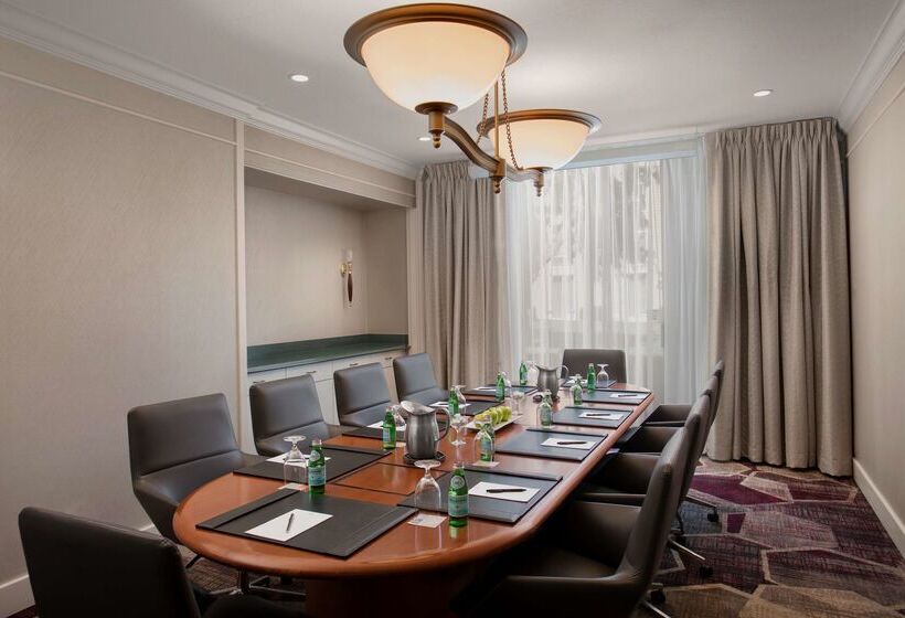 酒店 Hilton Oakland Airport