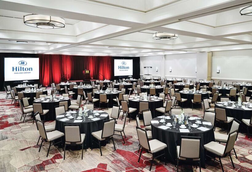 فندق Hilton Oakland Airport